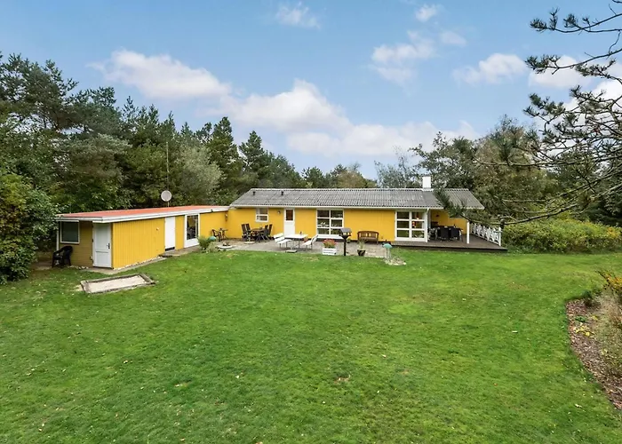 Prázdninový dům Arnelung - 1-9km From The Sea By Interhome *