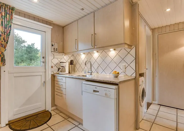 Arnelung - 1-9km From The Sea By Interhome