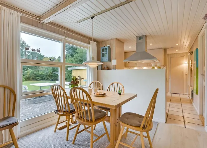 Arnelung - 1-9km From The Sea By Interhome